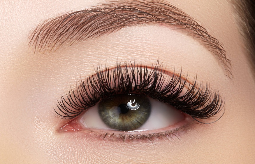 What to Know Before Getting Eyelash Extensions