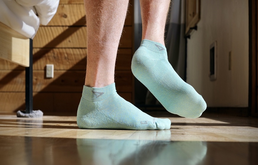 Keep Your Feet Happy This Cold Weather with These Running Socks