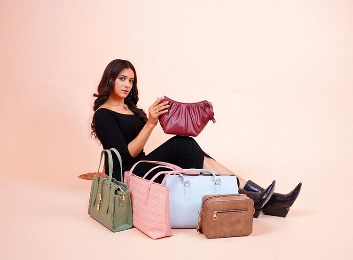 From Desk to Street: Women’s Utility Bags and Fusion Wear Picks